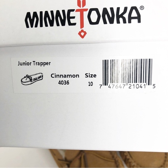 Minnetonka Junior trapper tan suede slippers - Picture 5 of 10